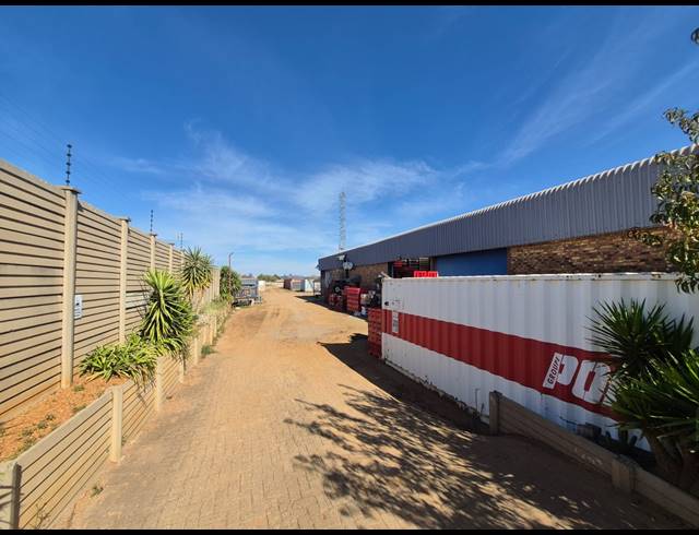 400M² FACTORY FOR SALE IN SASOLBURG INDUSTRIAL ZONE 2